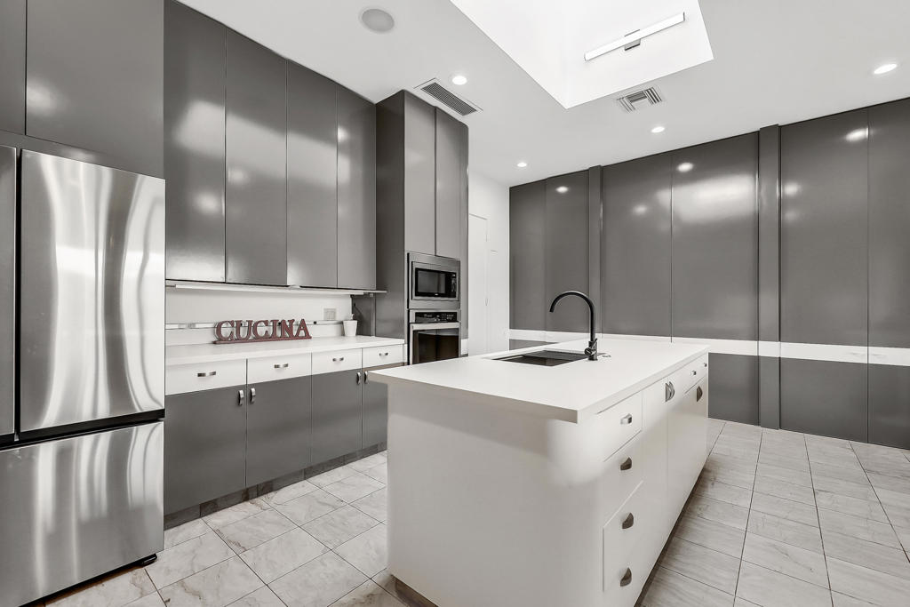 Los Altos - Residential Lease