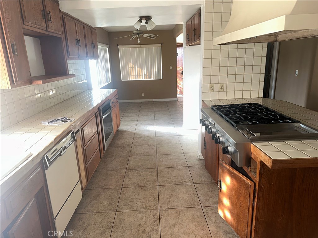 8147 Lake Knoll Drive