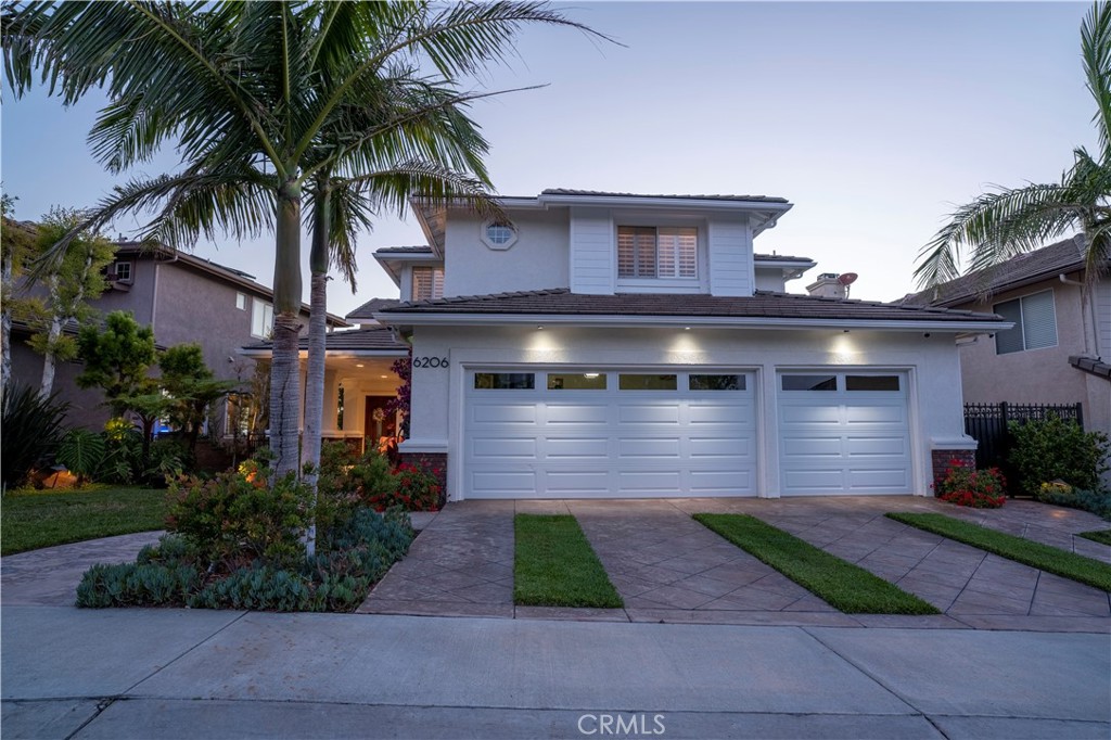 6206 E Cliffway Drive