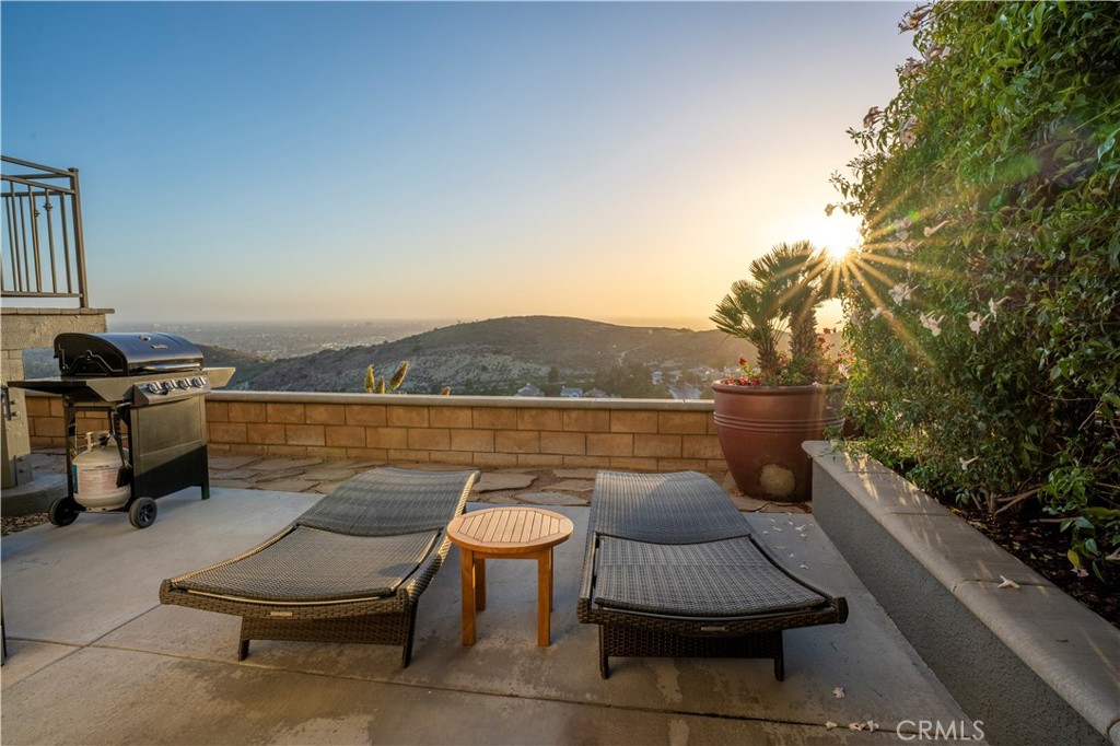 6206 E Cliffway Drive