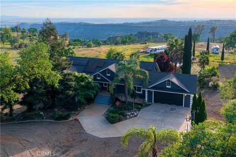 Photo of 3929 Pardes Way, Paradise, CA 95969 (MLS # SN26073126)