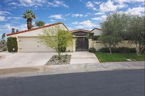 Photo of 40140 Camino Del Sol, Rancho Mirage, CA 92270 (MLS # 219140675DA)