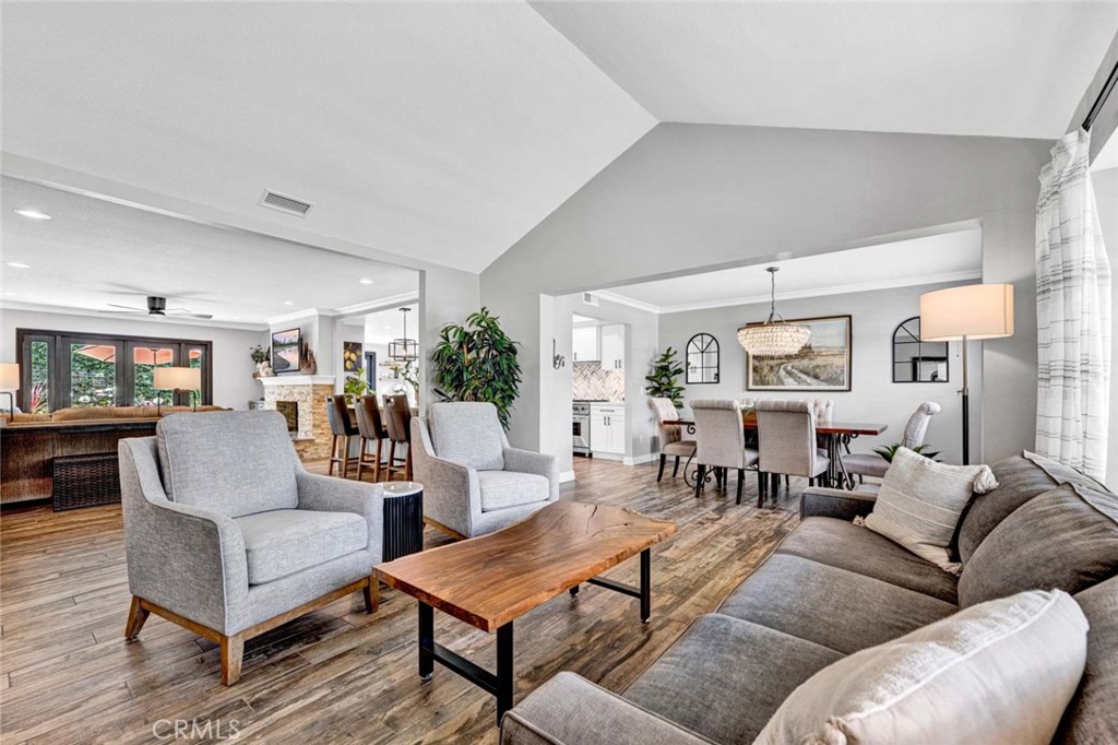 5901 E San Juan Drive