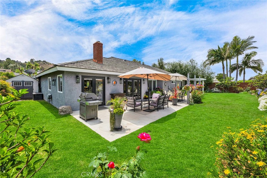 5901 E San Juan Drive