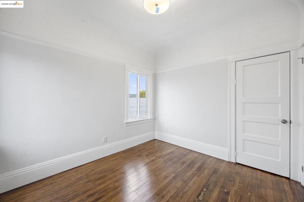 LONGFELLOW - Residential Lease