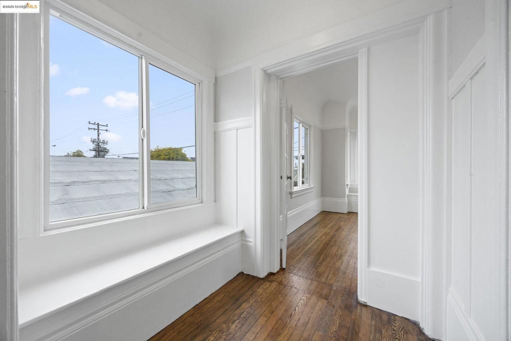 LONGFELLOW - Residential Lease