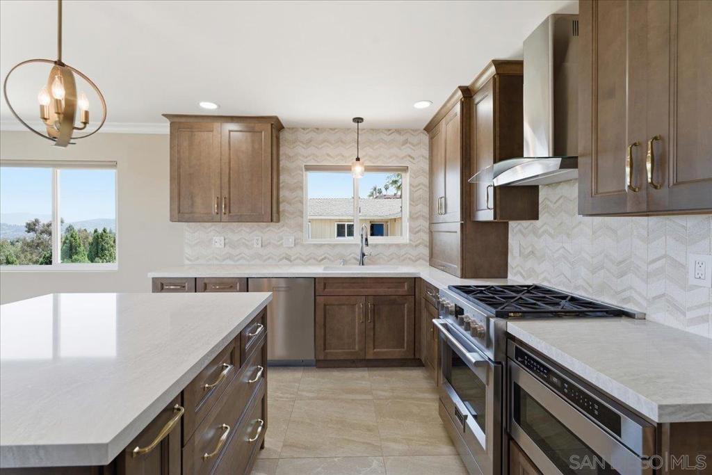 4322 Beverly Drive