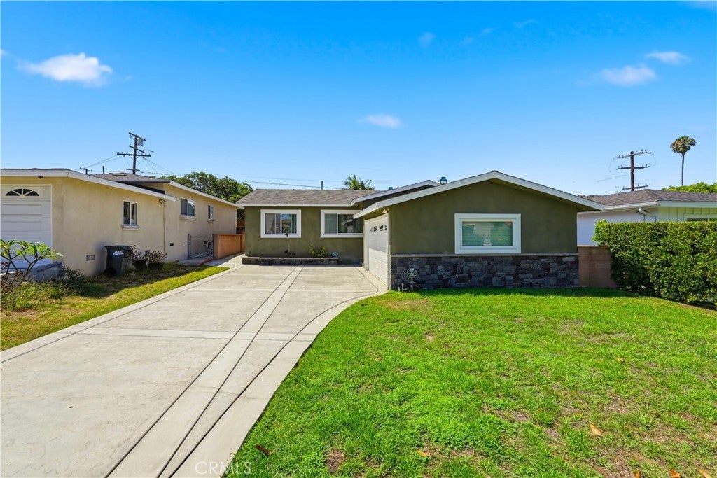2402 Robinson