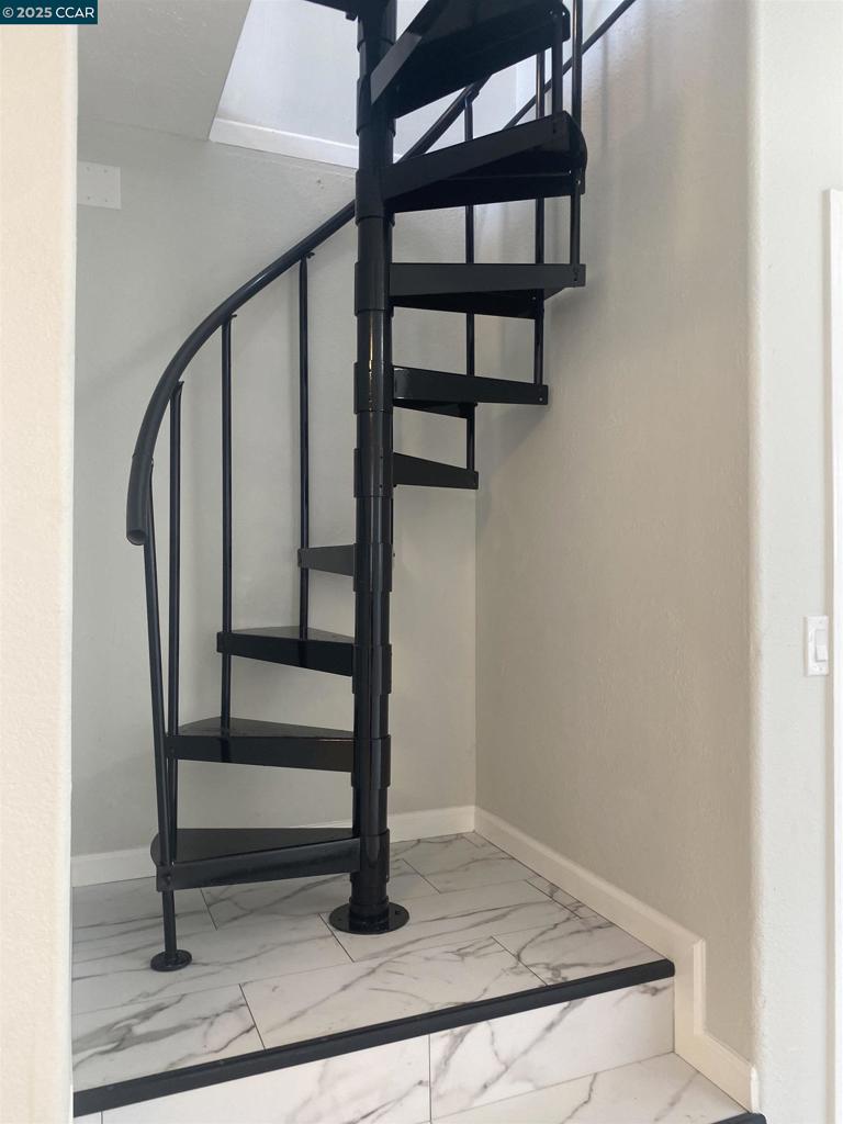 RICHMOND - Residential