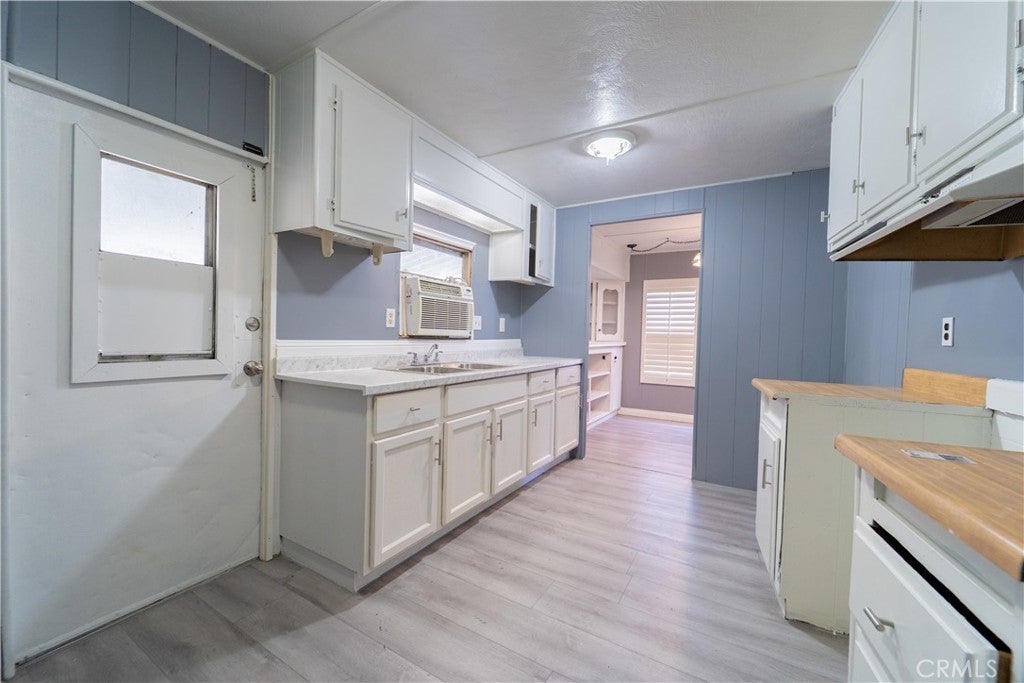 716 N Grand J4