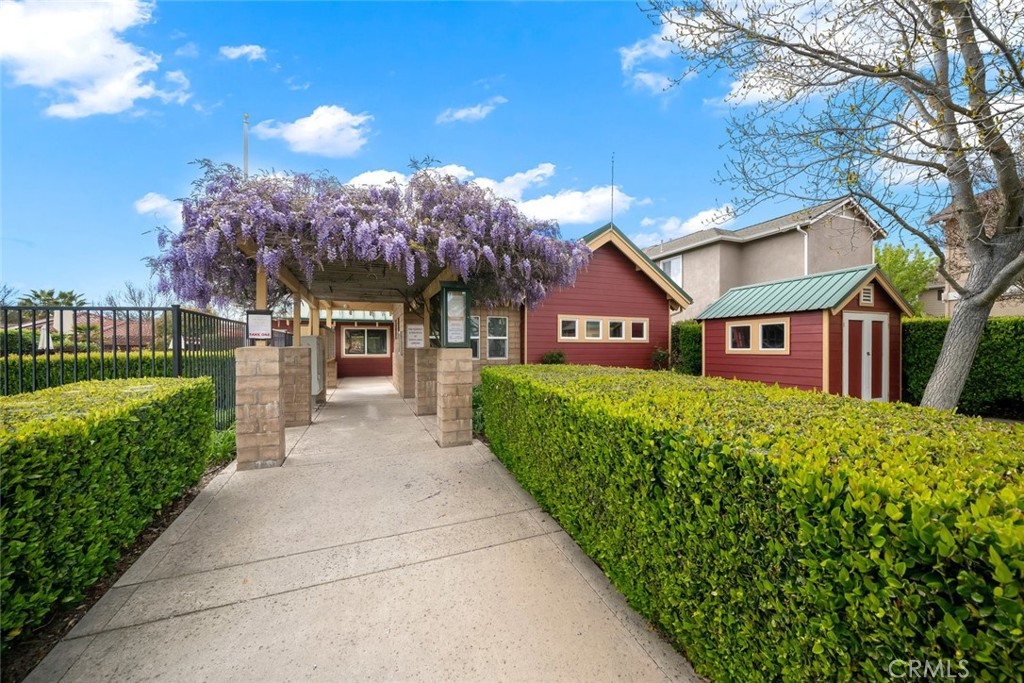 Cottages at River Oaks - Residential
