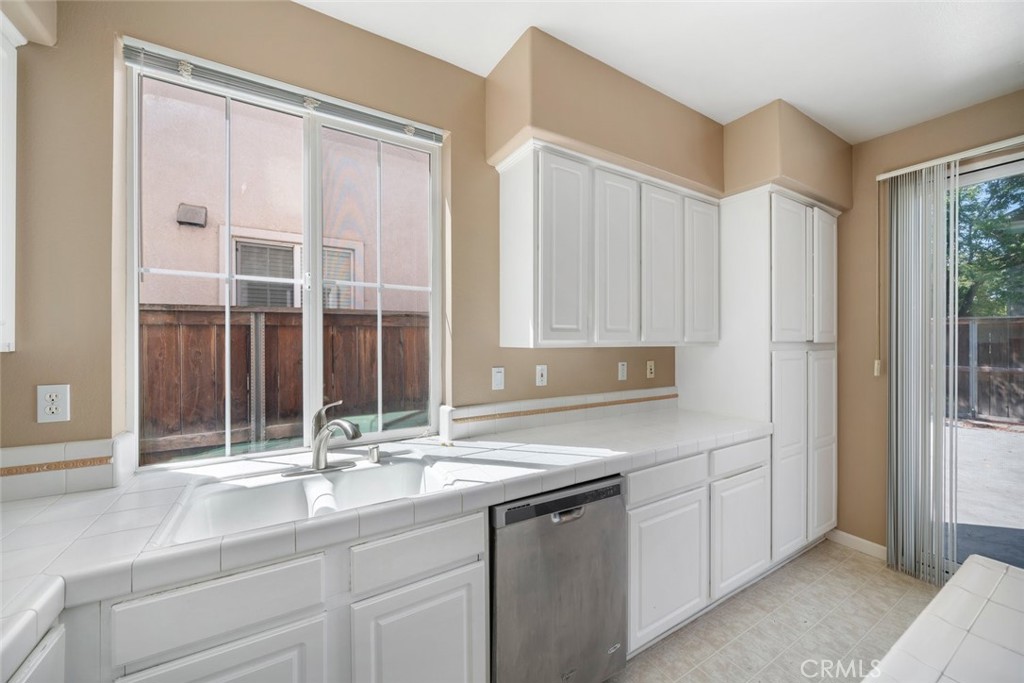 Cottages at River Oaks - Residential