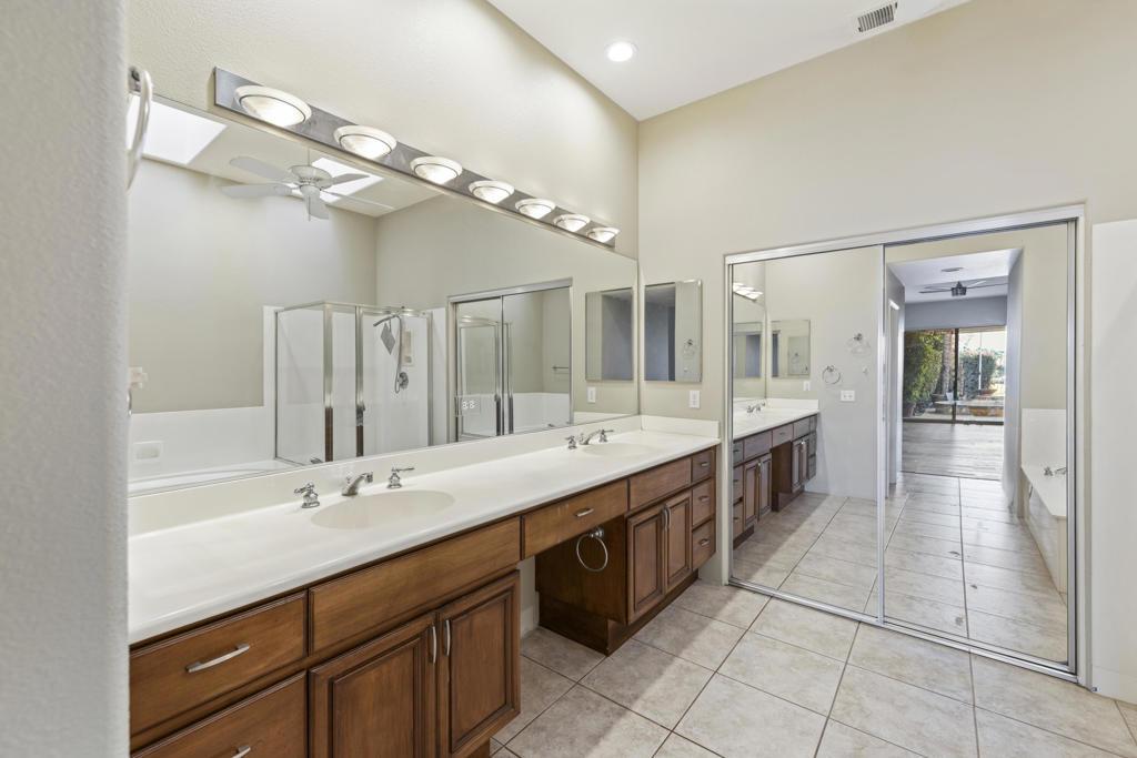 Rancho Mirage C.C. - Residential