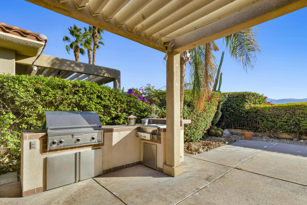 Rancho Mirage C.C. - Residential