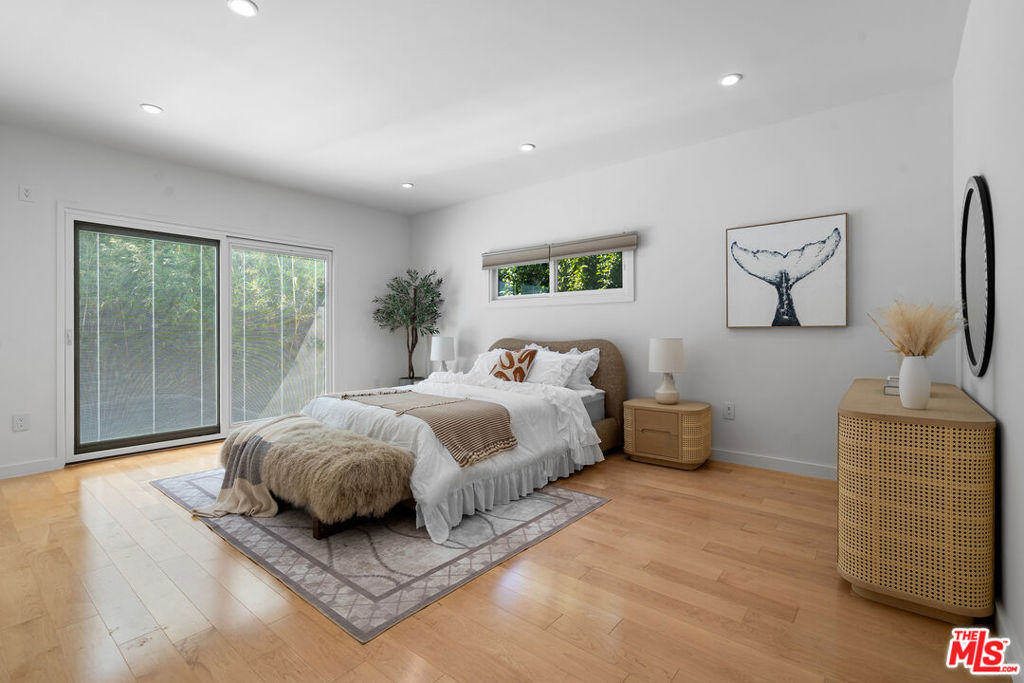 321 S Linden Drive
