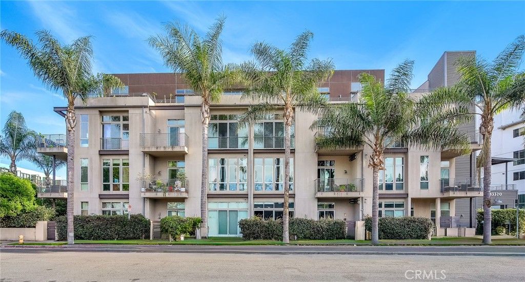Photo of 13320 Beach Avenue #202, Marina Del Rey, CA 90292 (MLS # SR26036486)