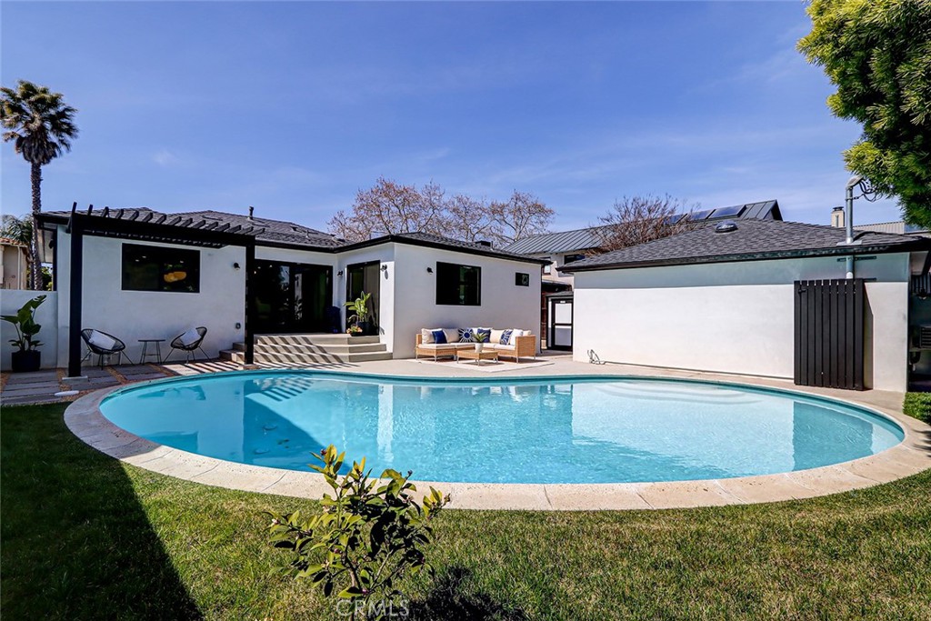 2100 Wendy Way