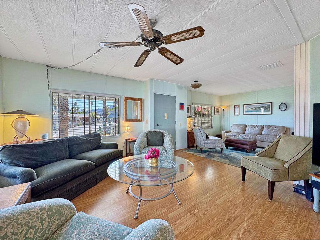 Royal Palms - Manufactured In Park