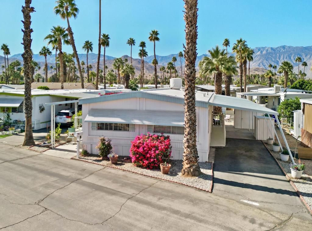 Royal Palms - Manufactured In Park