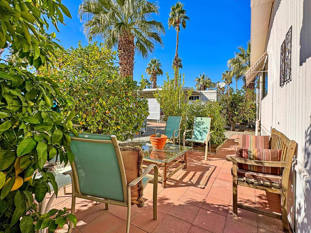 Royal Palms - Manufactured In Park