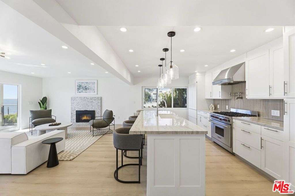 Photo of 2442 S Coast Highway #3, Laguna Beach, CA 92651 (MLS # 26662917)