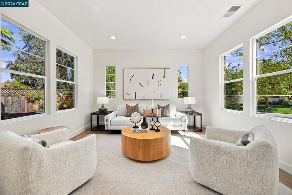 5279 S Montecito Dr