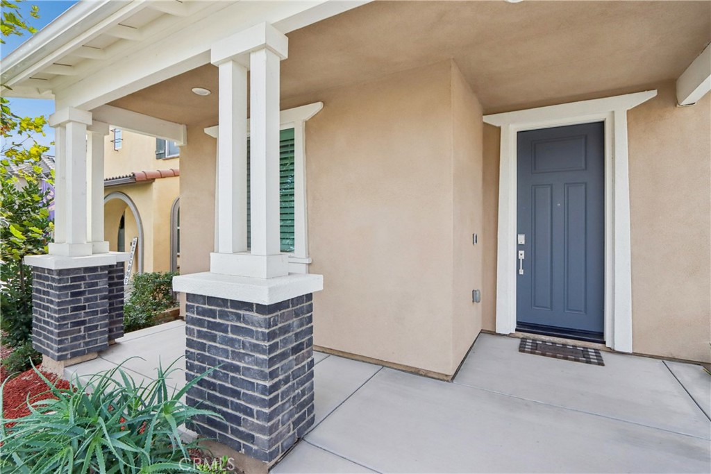 2464 Yellowstone Way