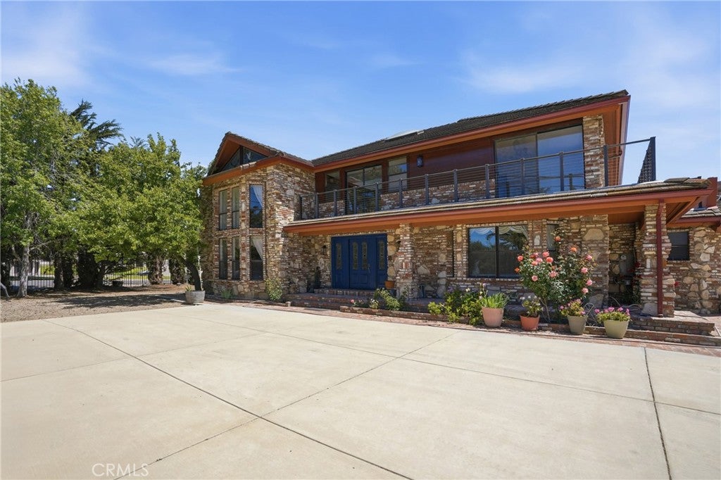 140 E Rice Ranch Road