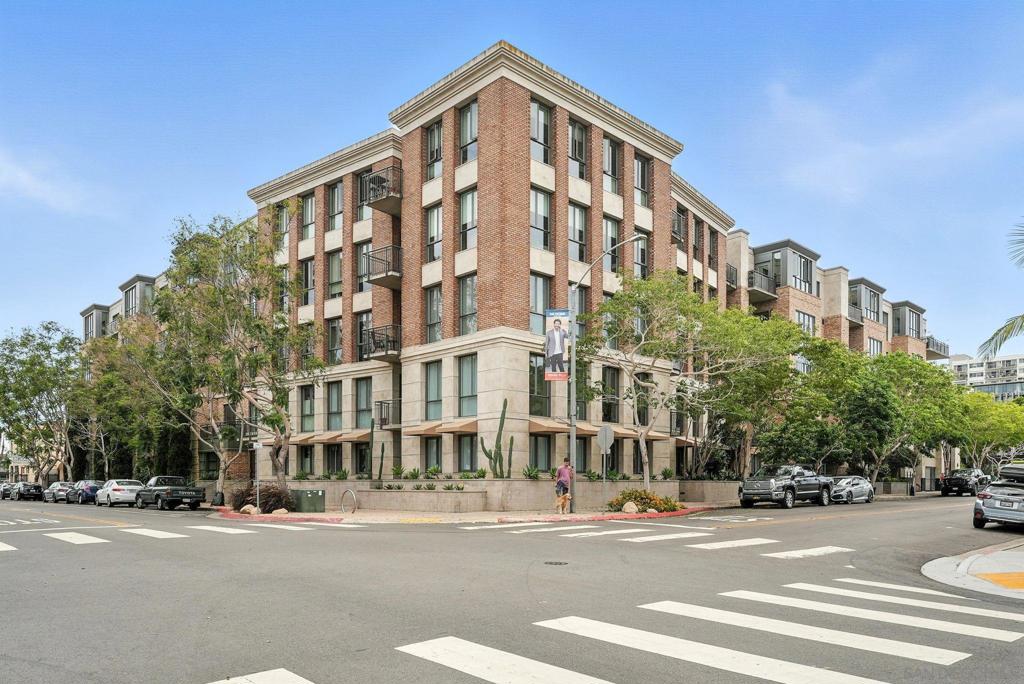 Mission Hills - Residential