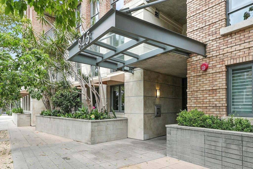Mission Hills - Residential