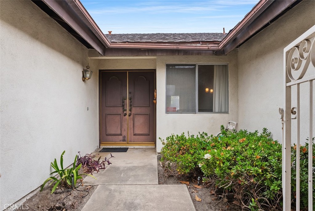 2517 E Gelid Avenue