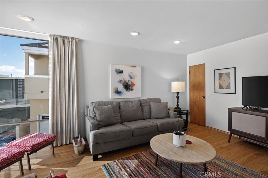 Balboa Island - Main Island (BALM) - Residential Lease