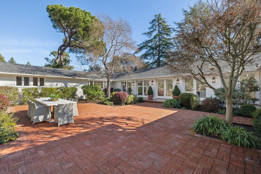 4040 LOS ARABIS DRIVE