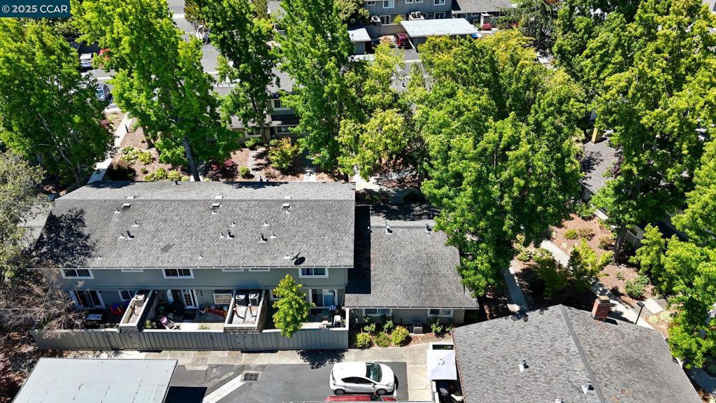 TWIN CREEK - Residential