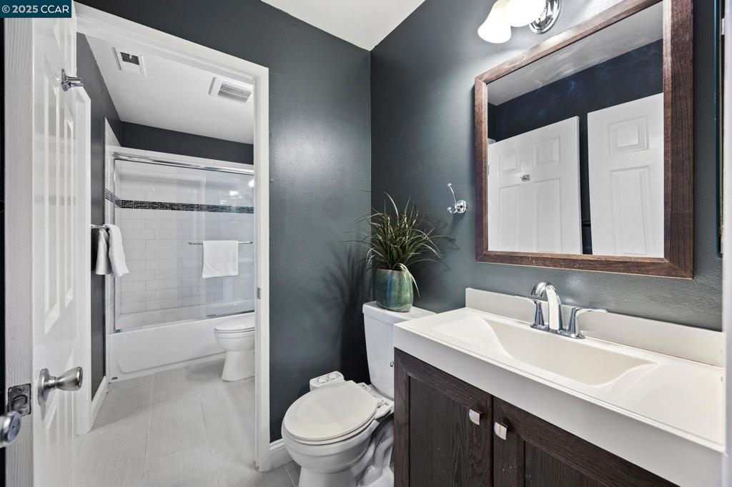 TWIN CREEK - Residential