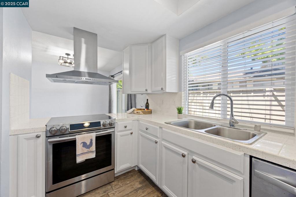 TWIN CREEK - Residential