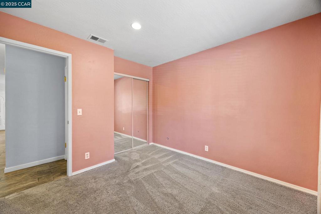 TWIN CREEK - Residential