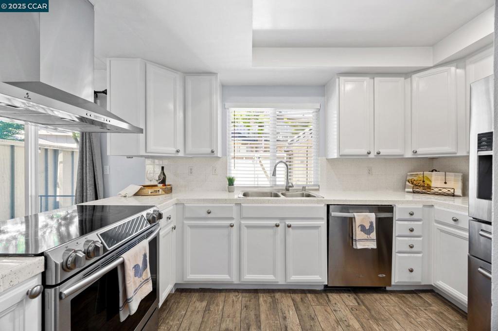 Welcome to 2749 Fountainhead Dr, San Ramon, this cozy single-level end-unit townhome offers 2 bedrooms and 1.5 bathrooms, ideal for those seeking to downsize or for the first time homebuyer. Step inside to discover a spacious living area with an open concept kitchen, dining and family room, creating a warm and functional space. Brand new furnace installed, gourmet kitchen, with stainless steel appliances, and 2 large bedrooms with the primary bedroom having direct access to the beautiful updated bathroom. Step outside to a nice sized patio, perfect for outdoor dining and relaxation. The exterior storage closets add convenience and practicality. Located in the highly sought-after Twin Creeks neighborhood, this property is within close proximity to the community pool, parks and award winning San Ramon Valley schools. Experience the very best of San Ramon living!