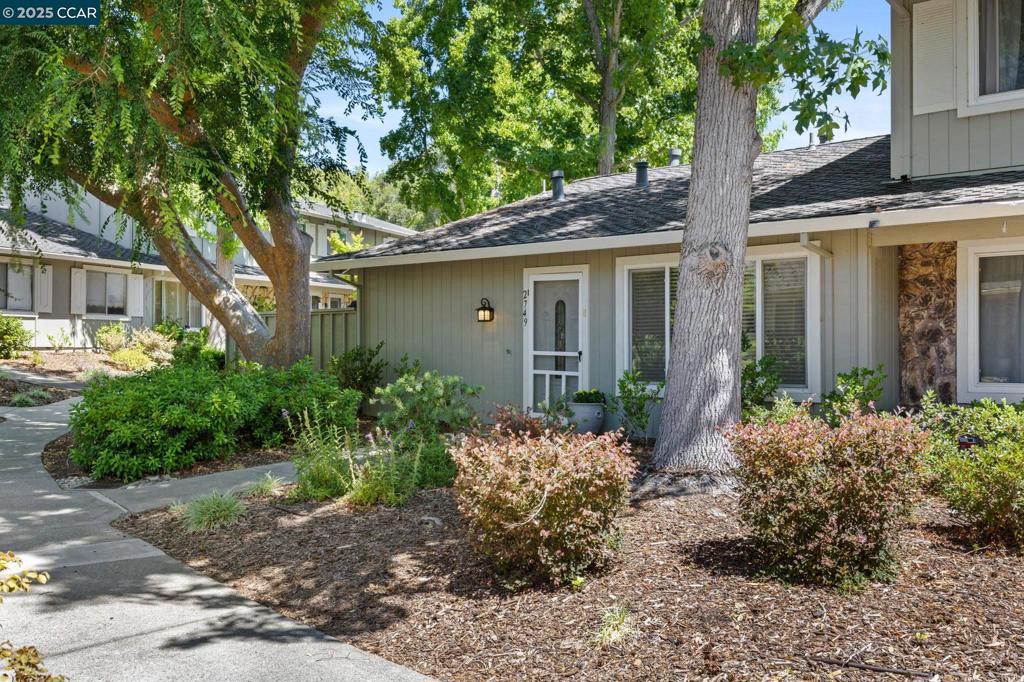 TWIN CREEK - Residential