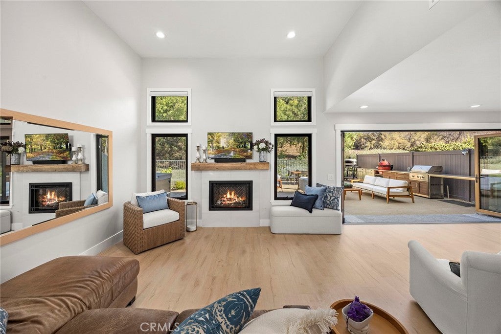 6212 E Twin Peak