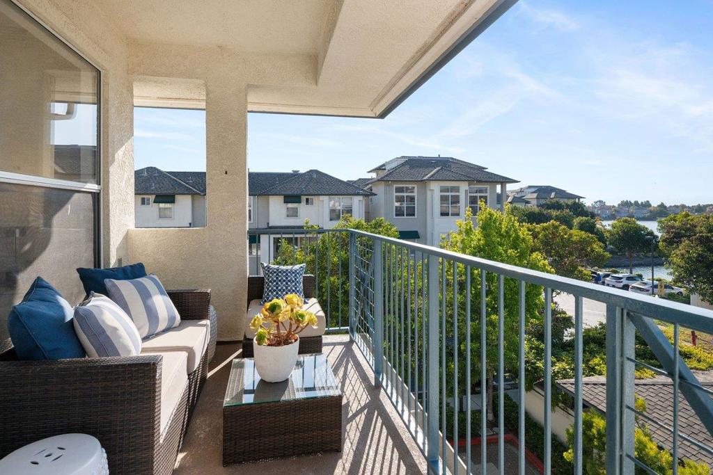 300 Baltic Circle 340