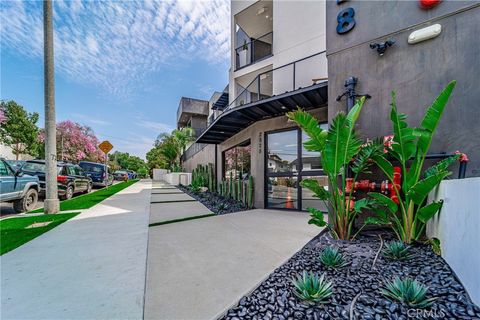 Photo of 2828 London Street #308, Los Angeles, CA 90026 (MLS # SR25270026)