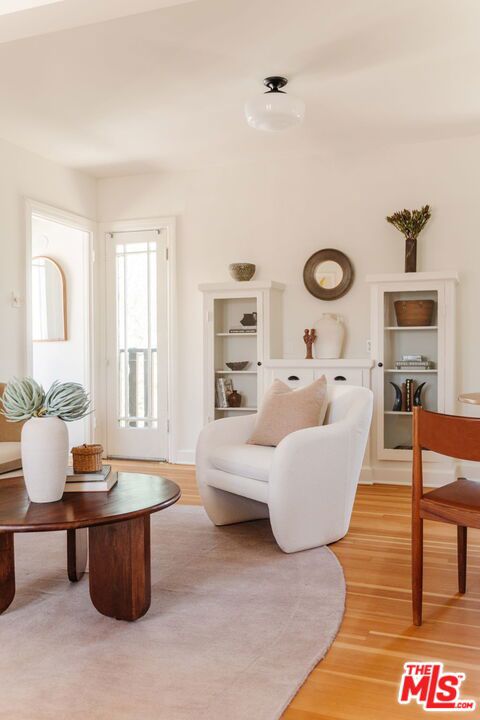 2933 Swan Place