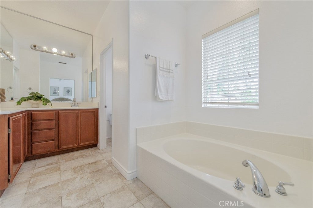 24 Daffodil, Irvine CA 92618 - Photo 38