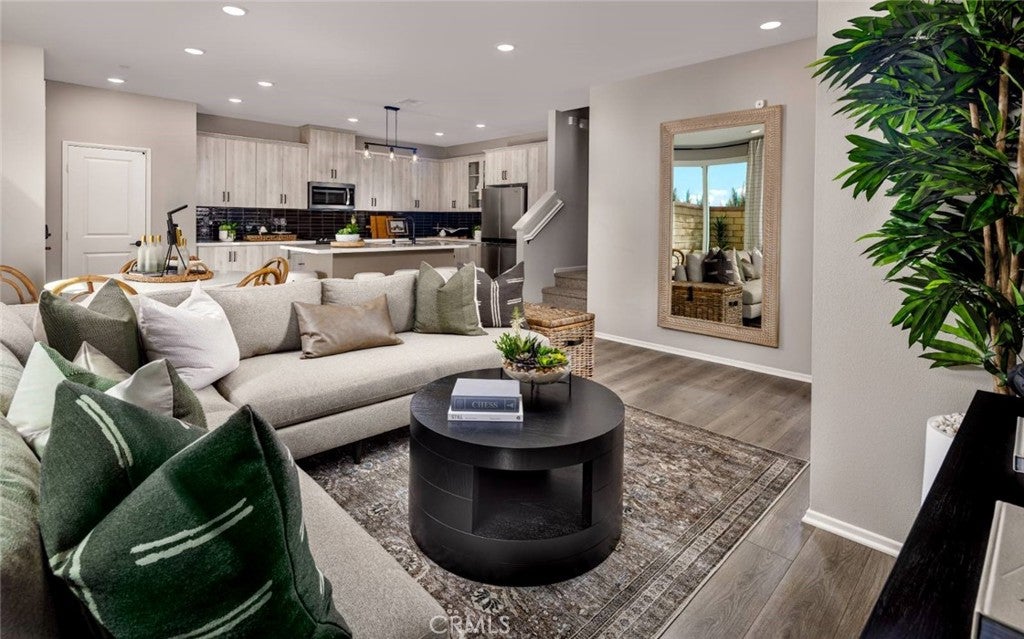 4151 S S. WILDFLAX PASEO 147
