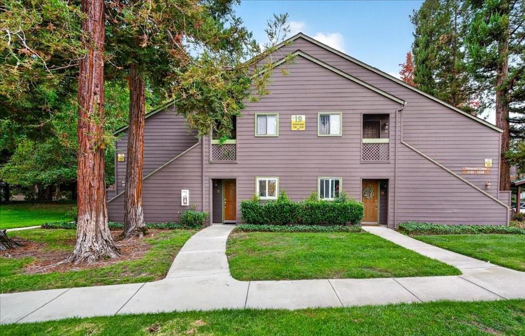 1227 Yarwood Court