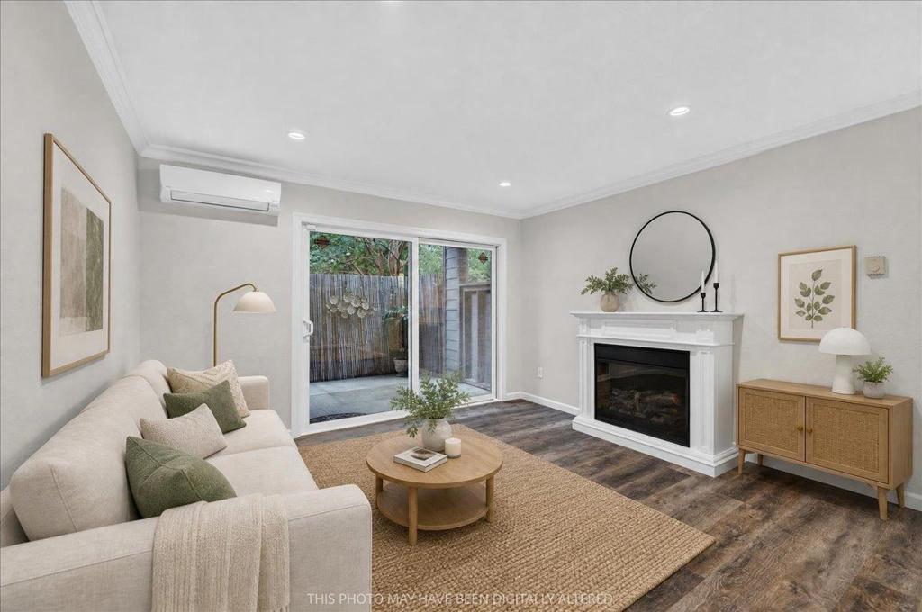 1227 Yarwood Court