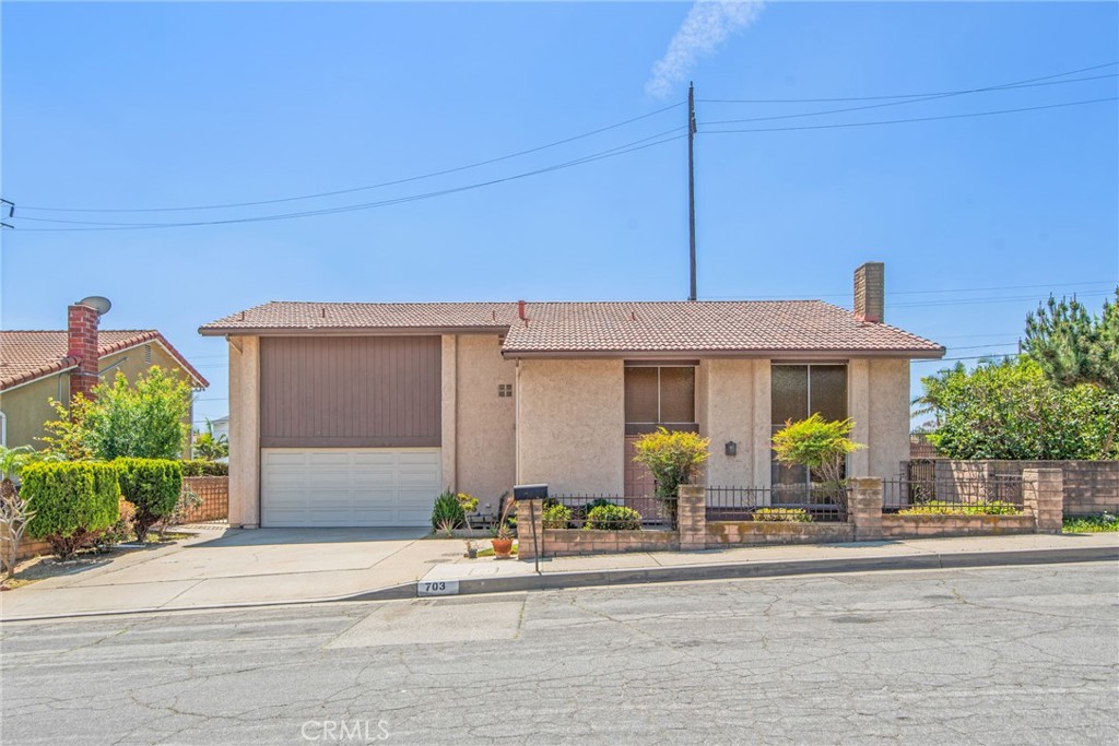 703 E Azalea Drive