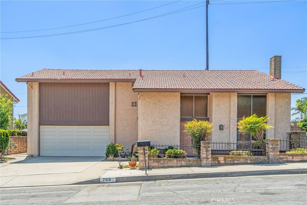 703 E Azalea Drive