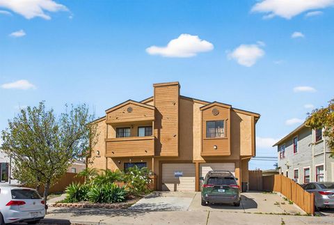 Photo of 4620 36th St. St, San Diego, CA 92116 (MLS # 260006386SD)